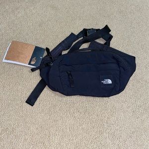 Black North Face Fanny pack. Perfect condition.